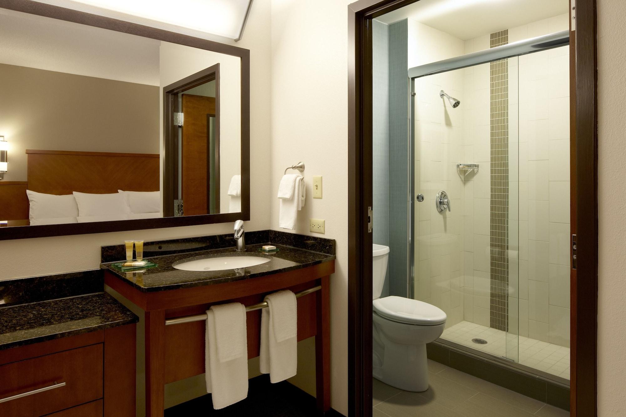Hyatt Place Across From Universal 3* Orlando