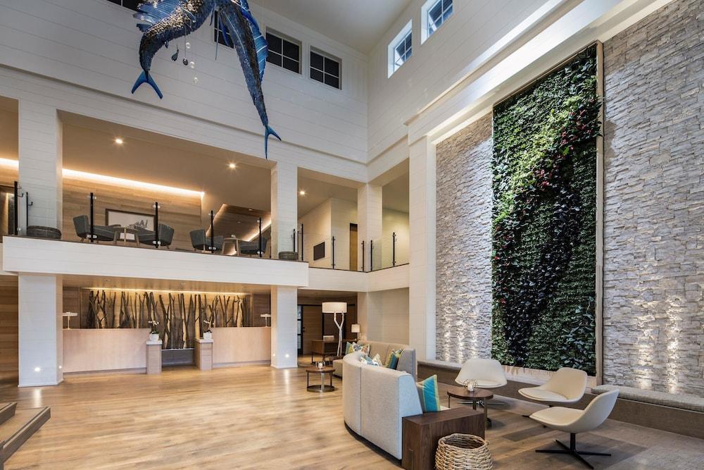 Resort Hutchinson Shores &