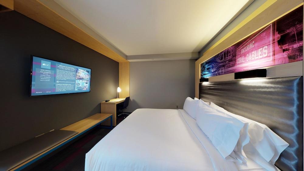 Aloft Hotel 3*