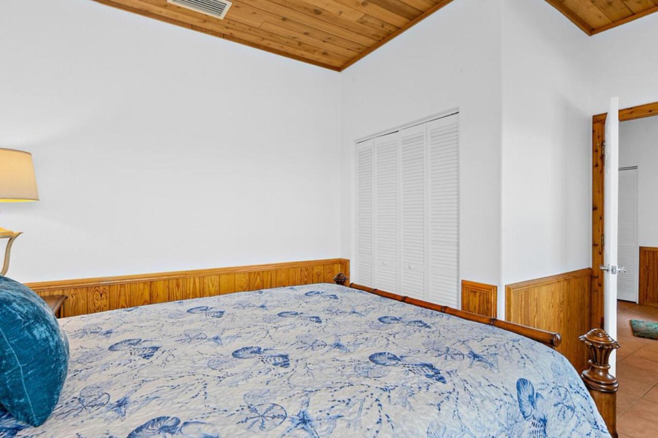 Sandy Feet Retreat