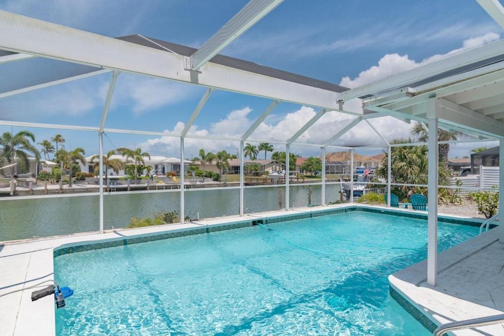 Mermaid Manor; Waterfront With Direct Ocean Access And Private Heated Pool Holiday home *