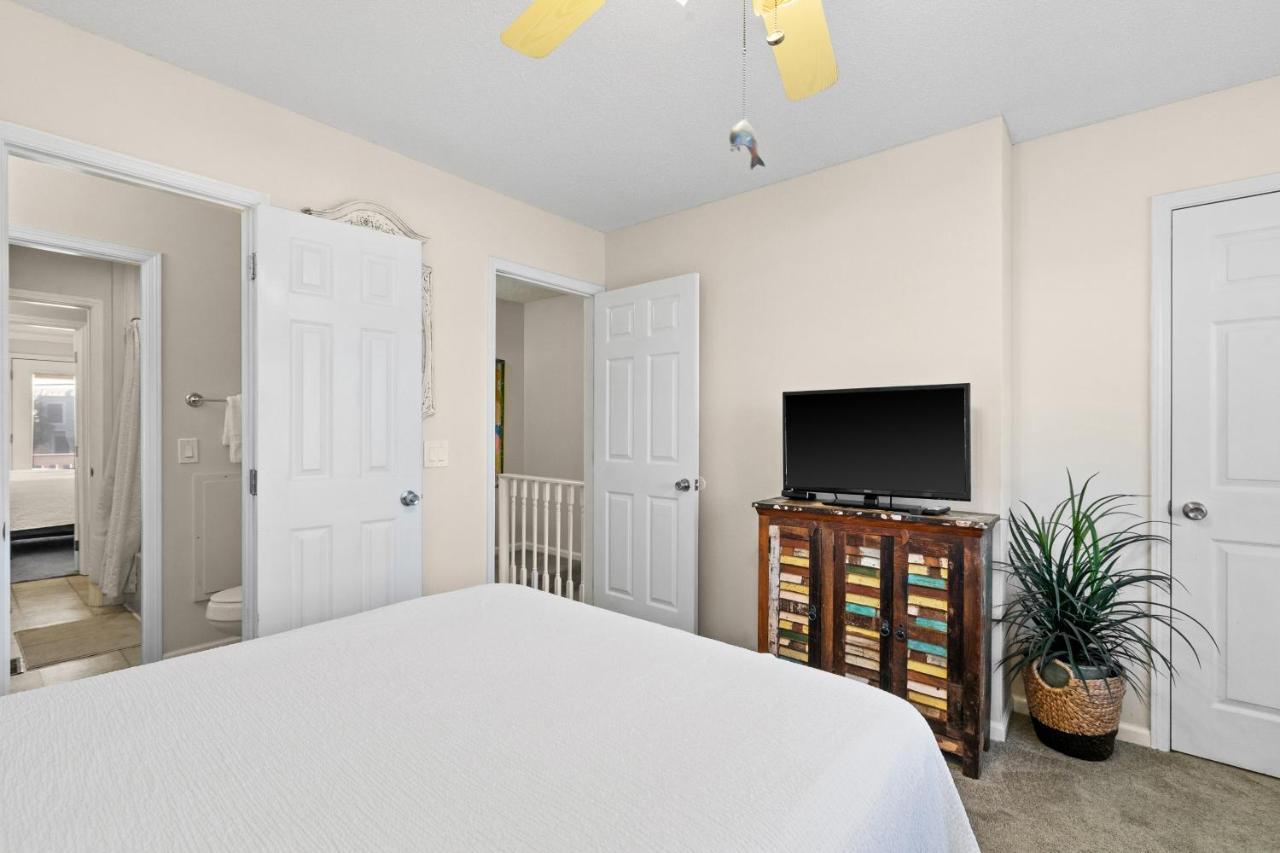 The Shores Pointe Panama Unit F * Panama City Beach