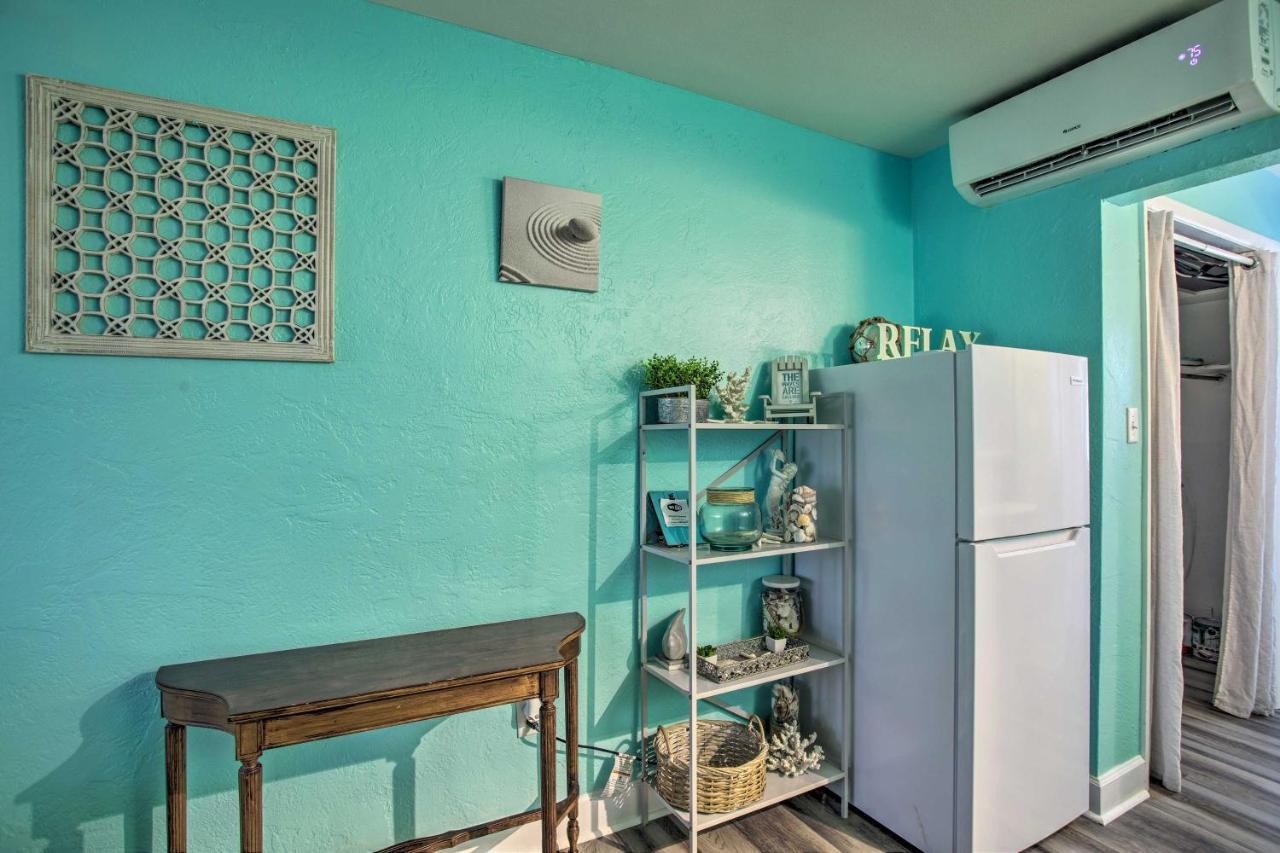 Tropical Pass-a-grille Gem With Direct Access! Apartment *