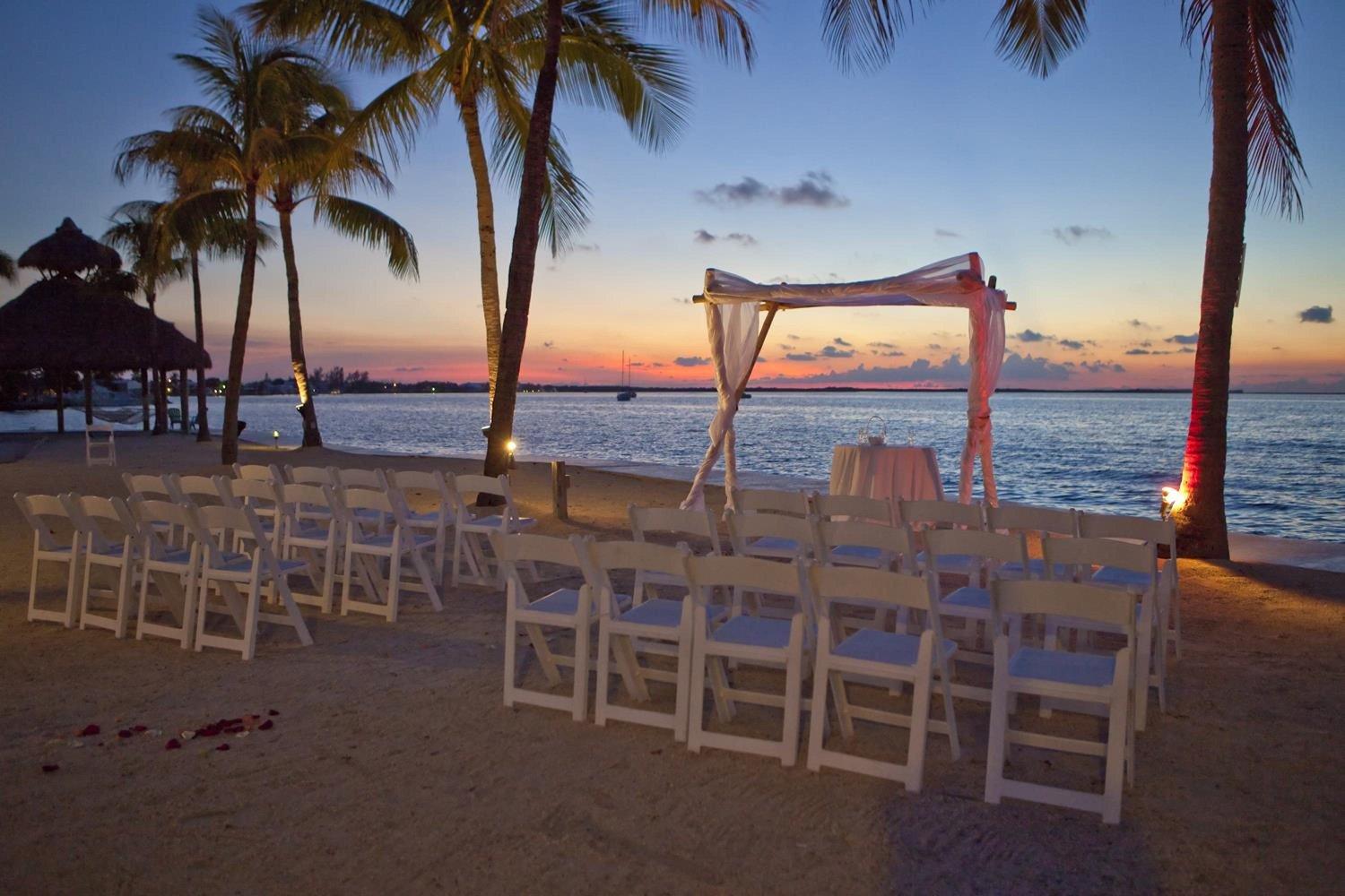 Reefhouse And Marina Resort