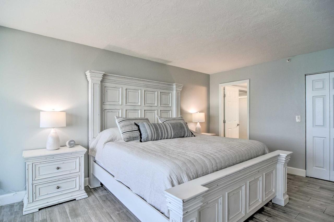 Remodeled Redington Shores Gem On The Beach! Apartment St. Pete Beach