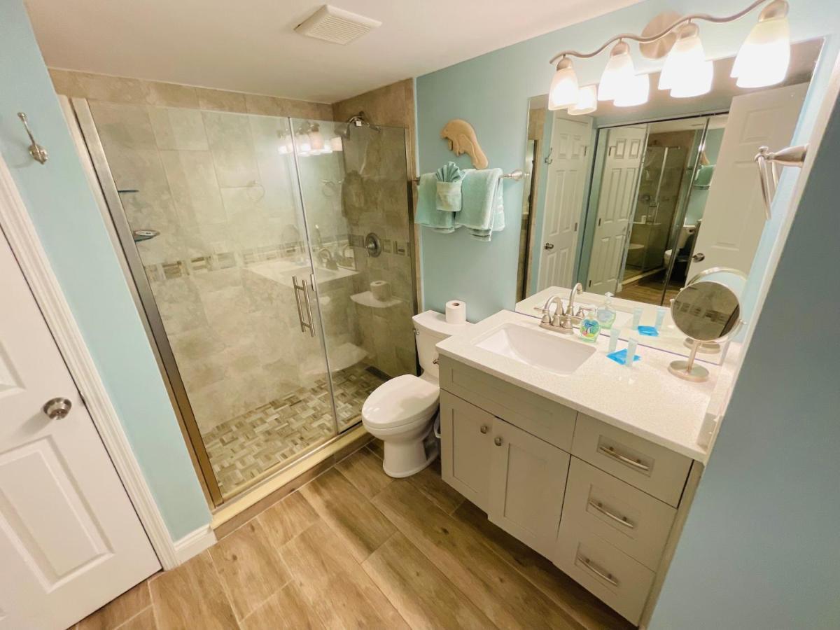 Apartment #1104 Lovers Key Club Ocean Front Fort Myers Beach