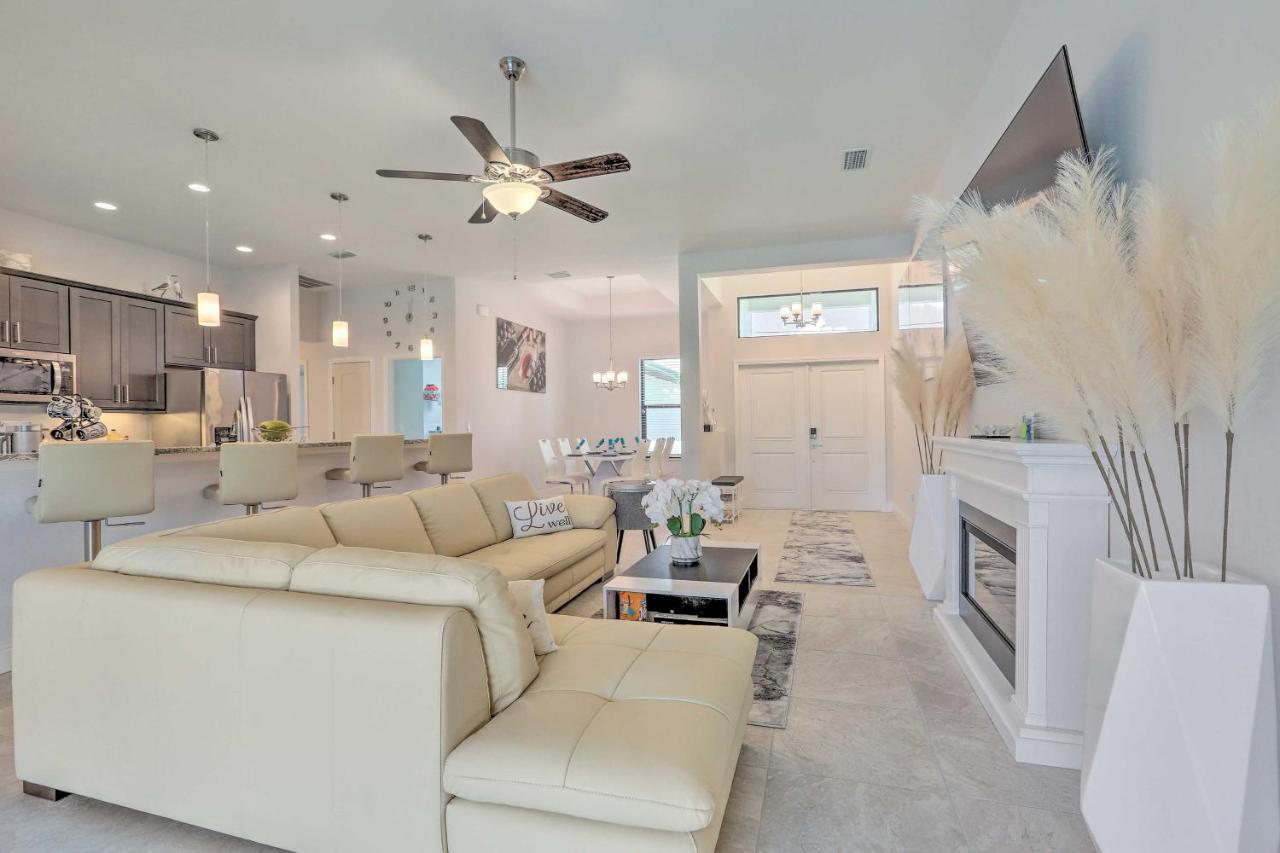 With Private Saltwater Pool! * Cape Coral