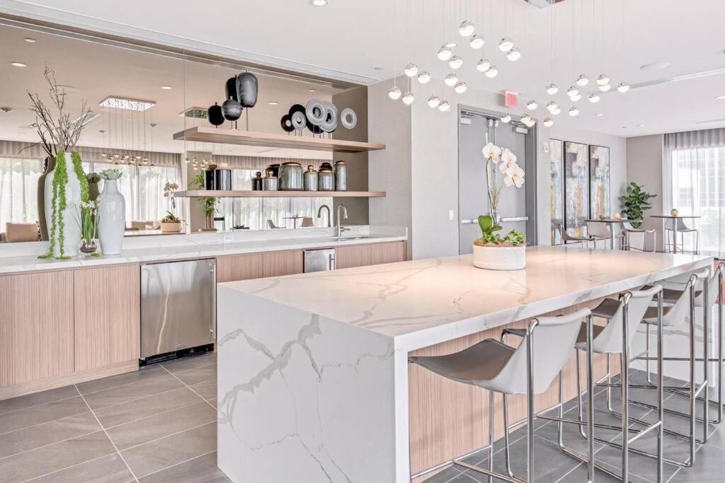 Luxury In Downtown Doral Apartment Miami