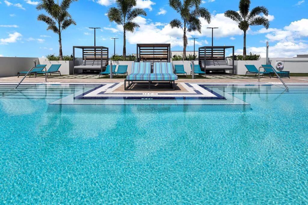 Luxury 1bd/1bt In Downtown Doral * Miami