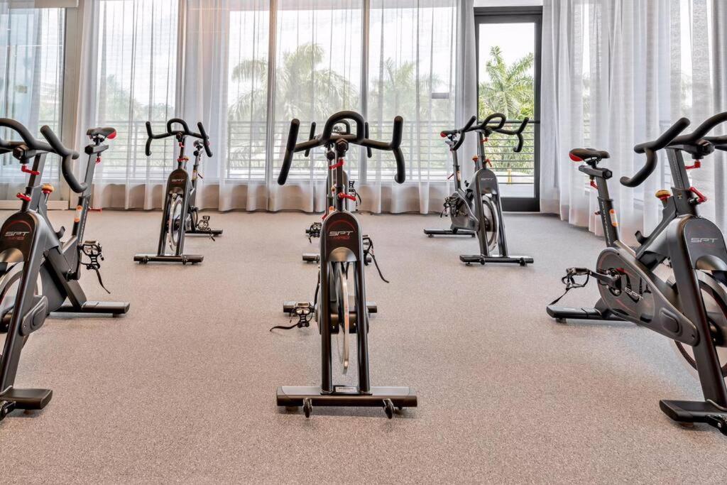 Luxury 1bd/1bt In Downtown Doral