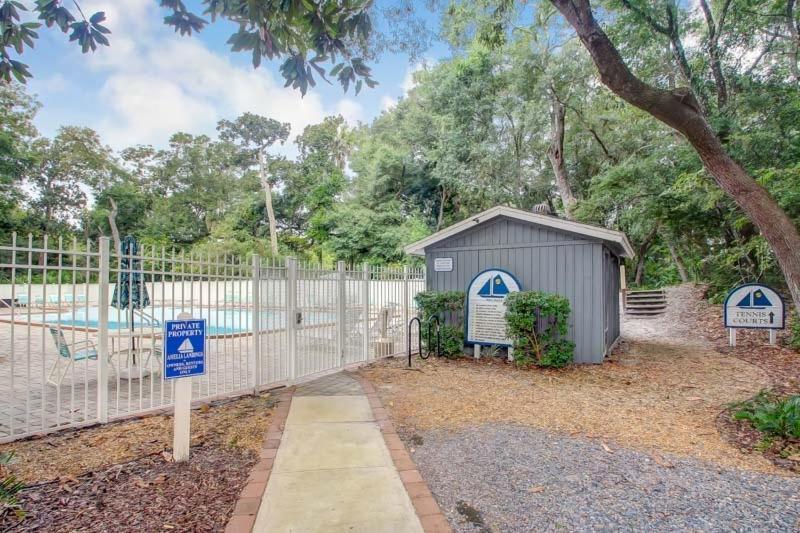 Wooded Views Seclude Fernandina Beach