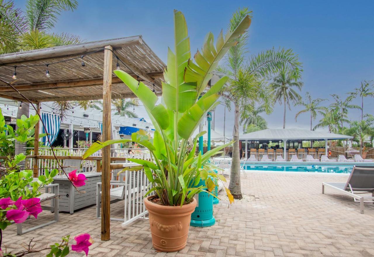 Skipjack & Marina Inn Marathon