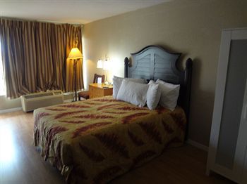 Monroe's On The & Banquet Hall Hotel Sanford