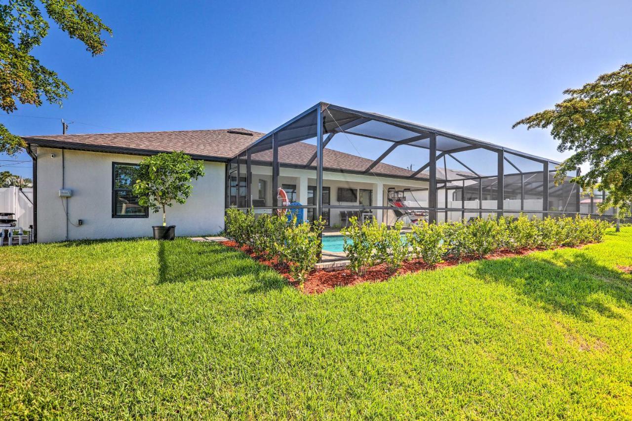 With Private Saltwater Pool! Holiday home Cape Coral