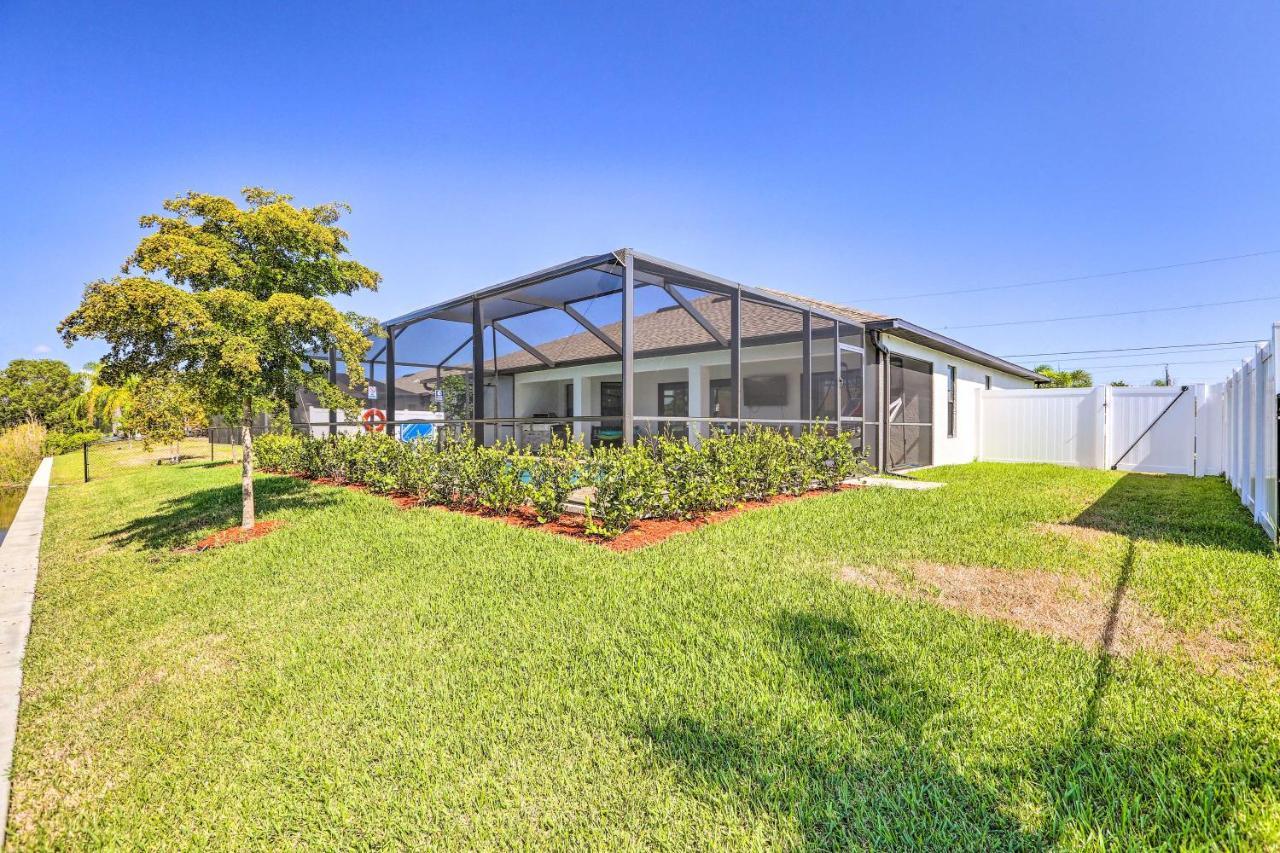 With Private Saltwater Pool! Holiday home Cape Coral
