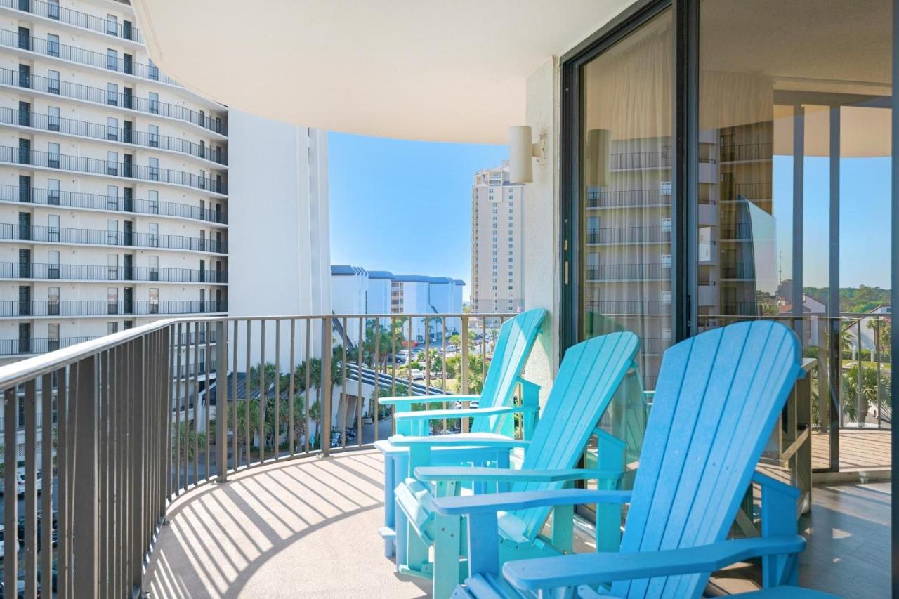 Aparthotel Edgewater Tower 1-412