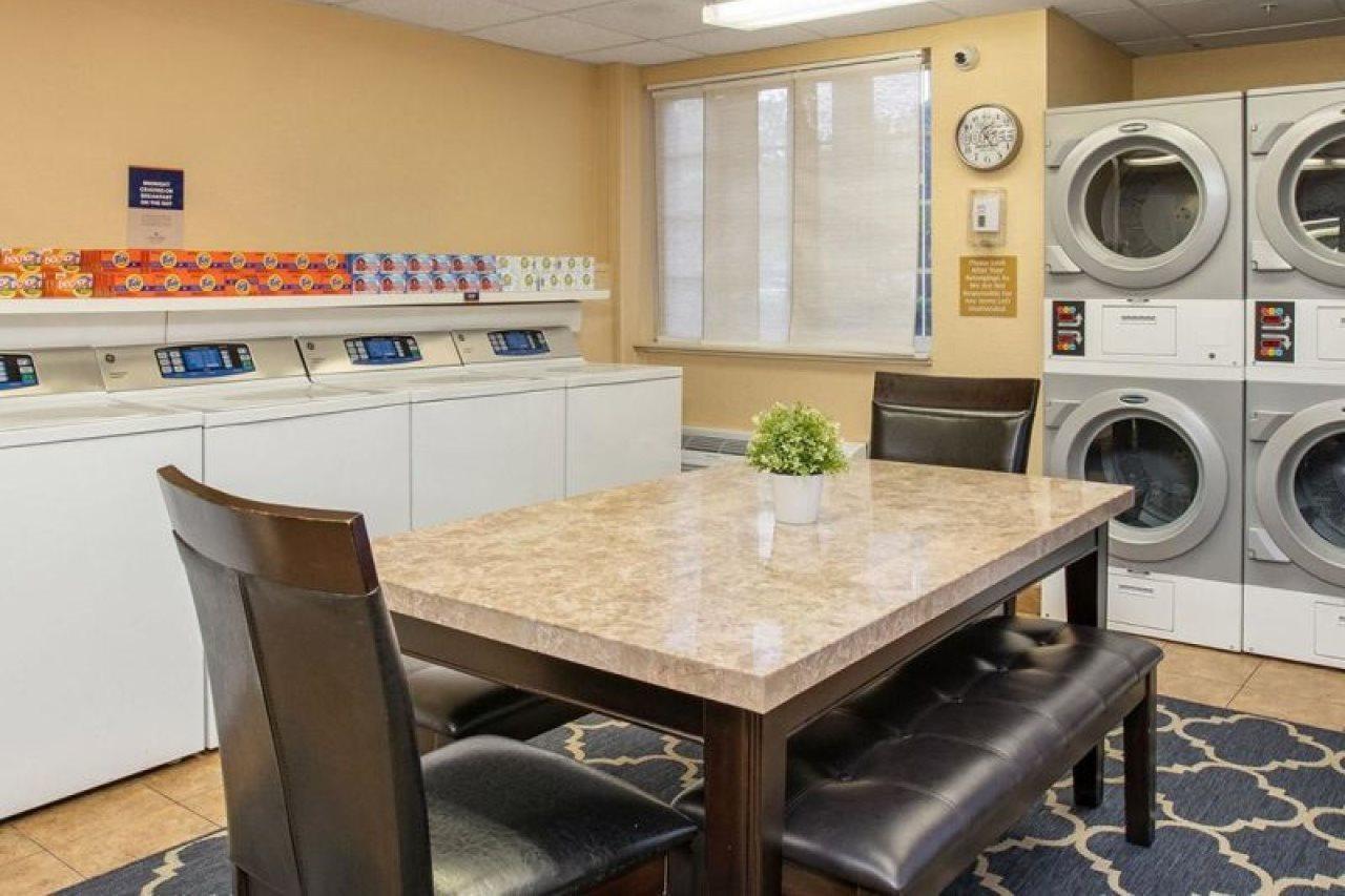Sonesta Simply Miami Airport Doral