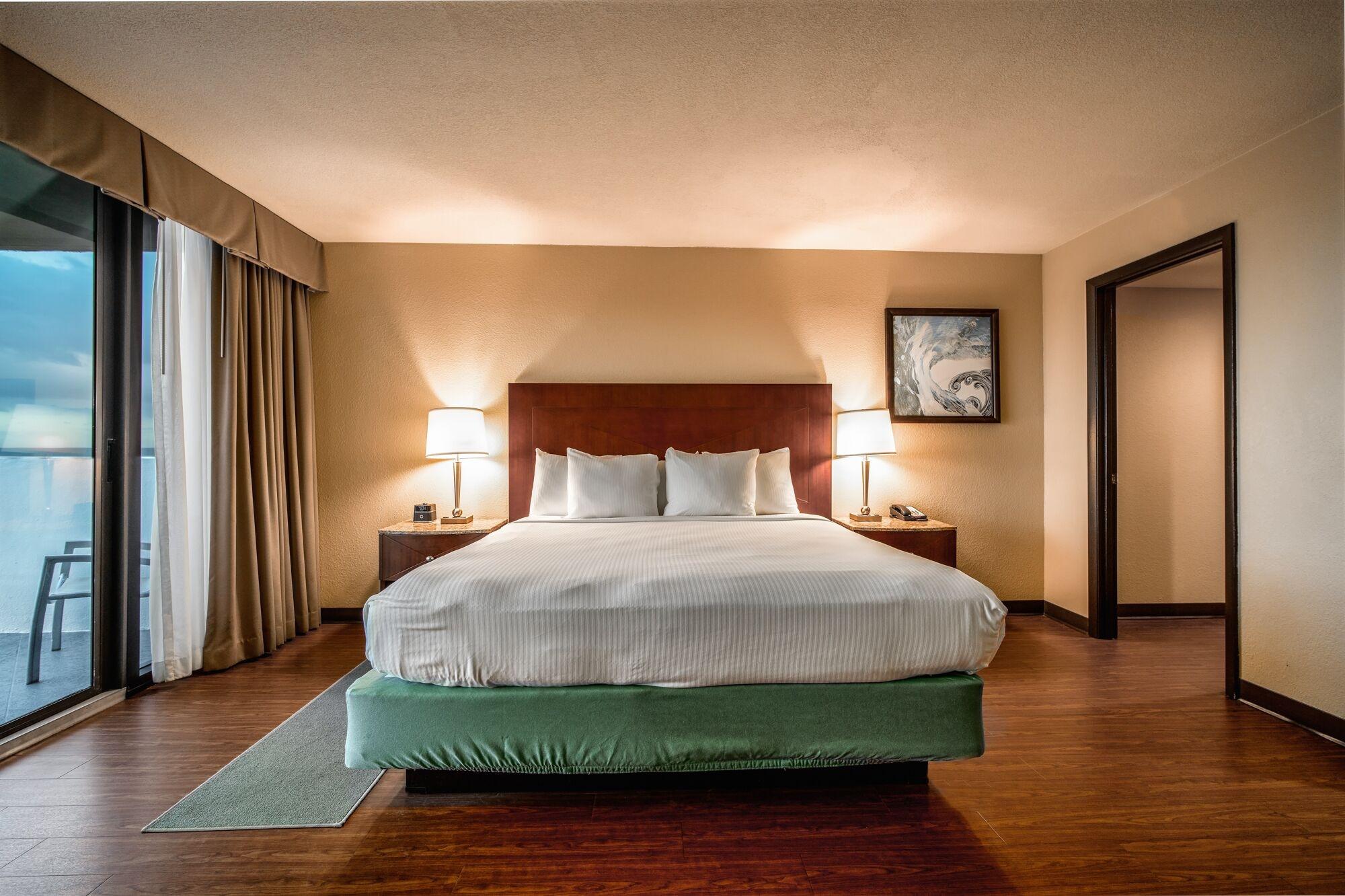 La Quinta By Wyndham Cocoa Oceanfront Hotel 3*