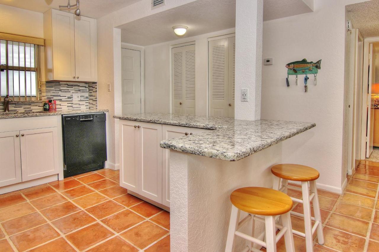 Landmark Towers 1606 Apartment Clearwater Beach