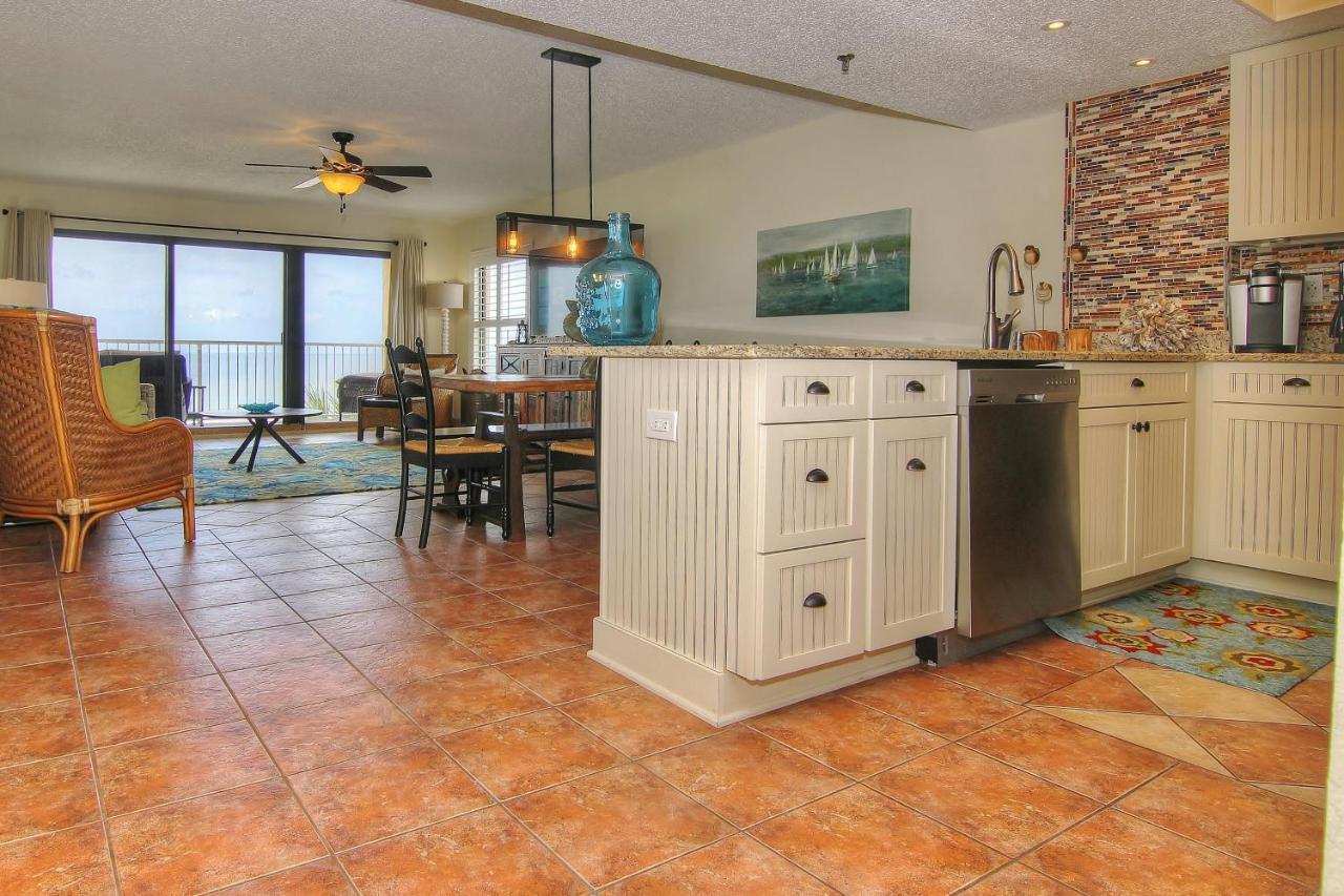 The Pointe 104 Apartment *