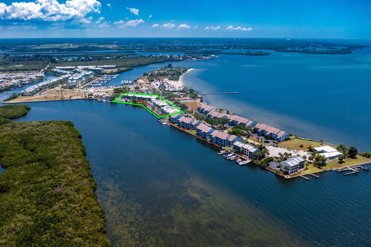 Tampa Bay, Step Away, Wifi, Free Parking,pools, Jacuzzi Aparthotel *