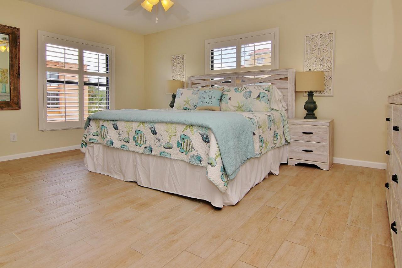 The Pointe 104 *