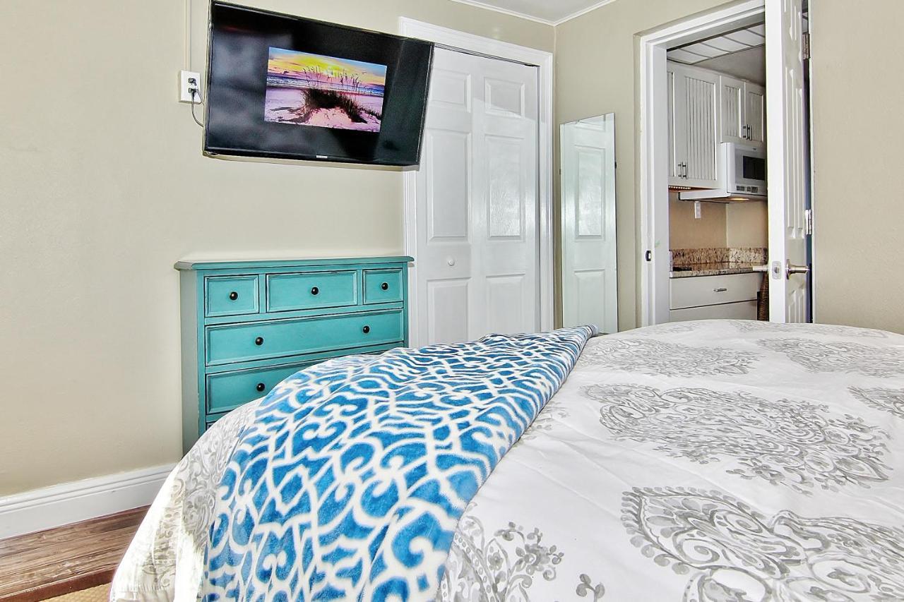 Bungalow Beach Place 3 Clearwater Beach