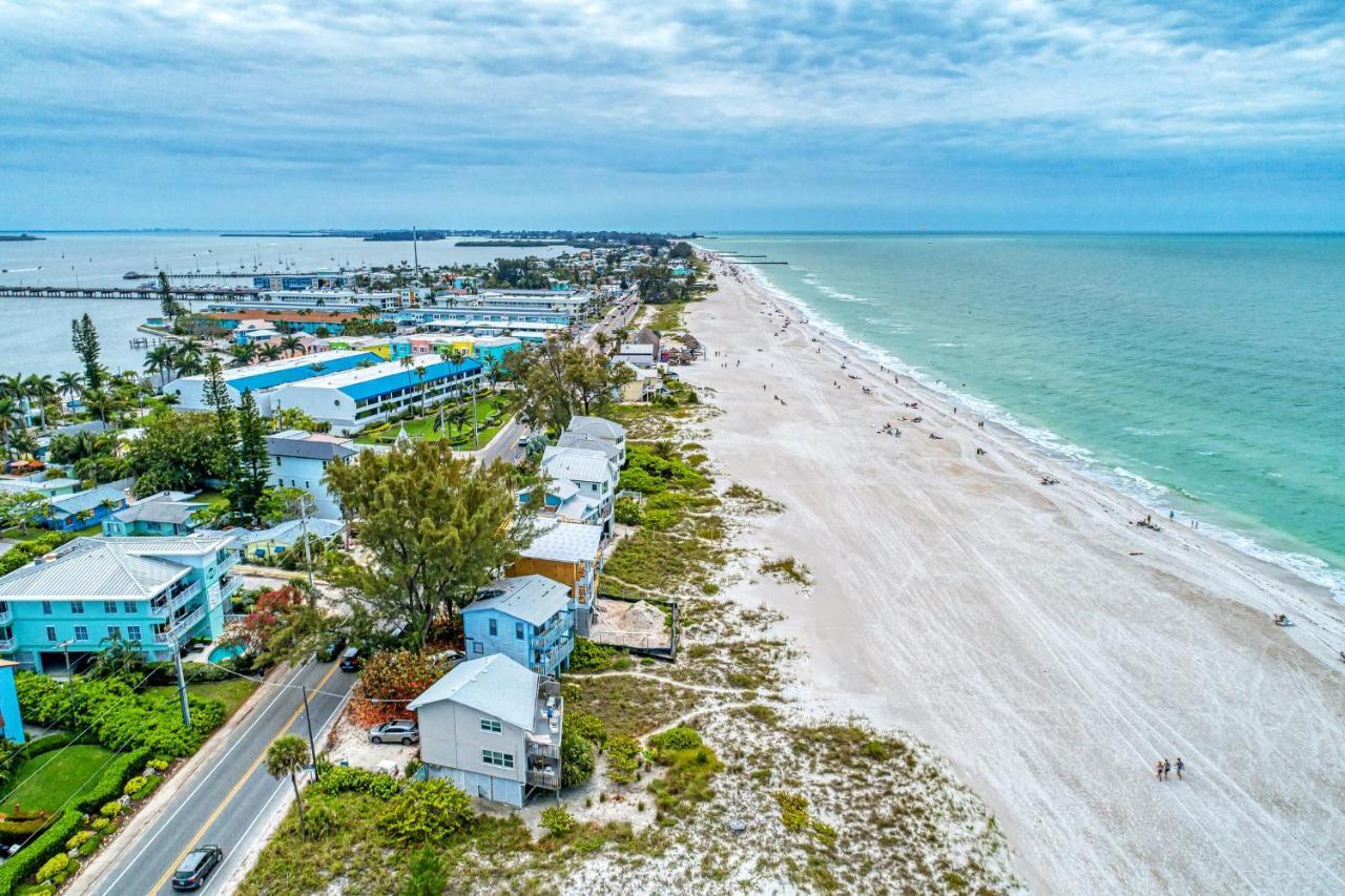 Anna Maria Island Beach Happy-direct Beach Front-1br-1br Bradenton Beach