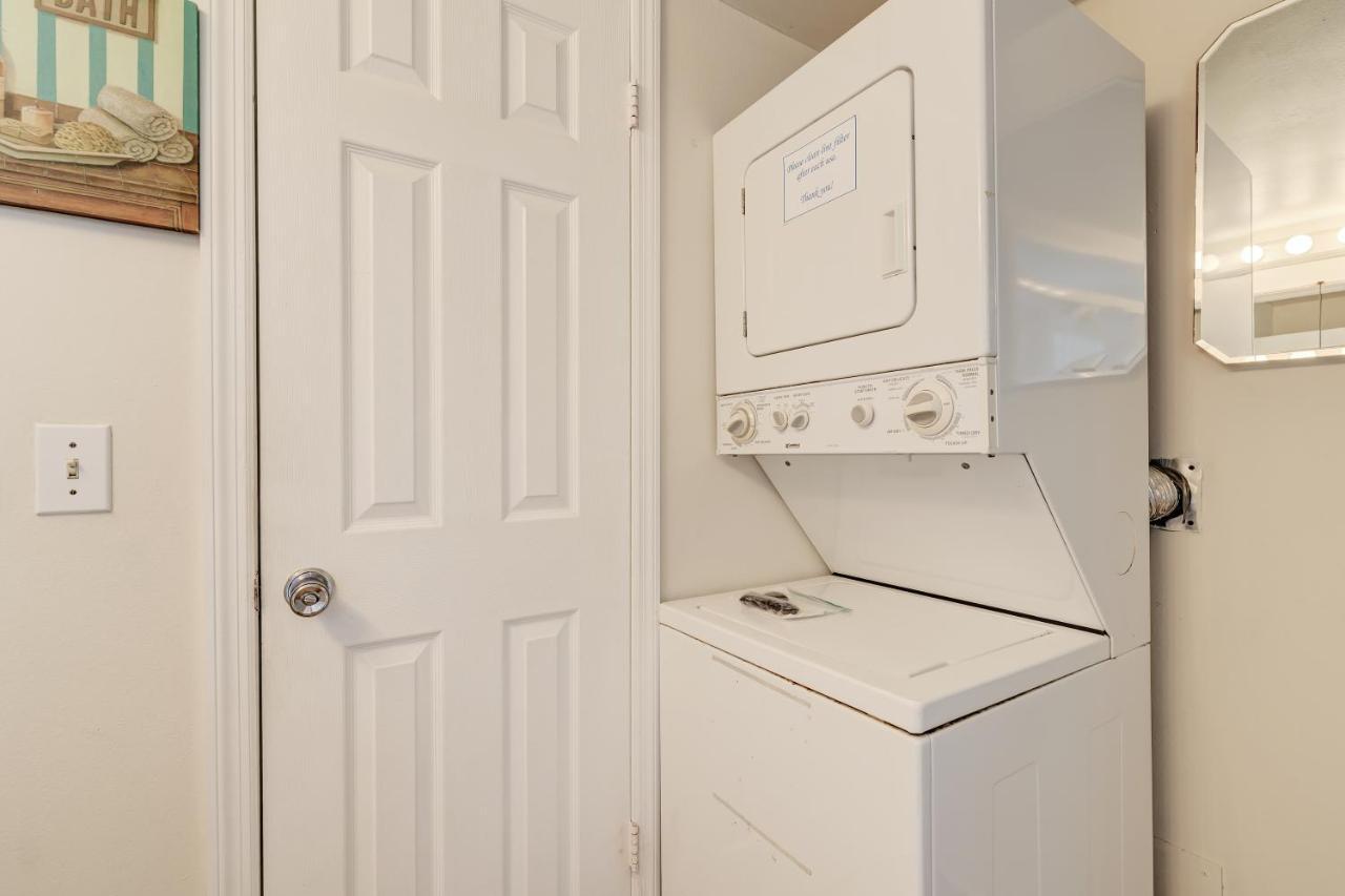 Anna Maria Island Beach Happy-direct Beach Front-1br-1br Holiday home Bradenton Beach