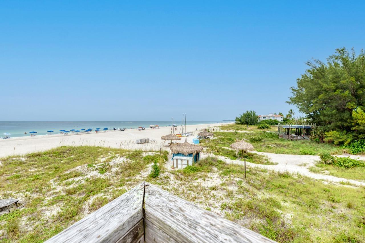 Anna Maria Island Beach Happy-direct Beach Front-1br-1br Holiday home Bradenton Beach