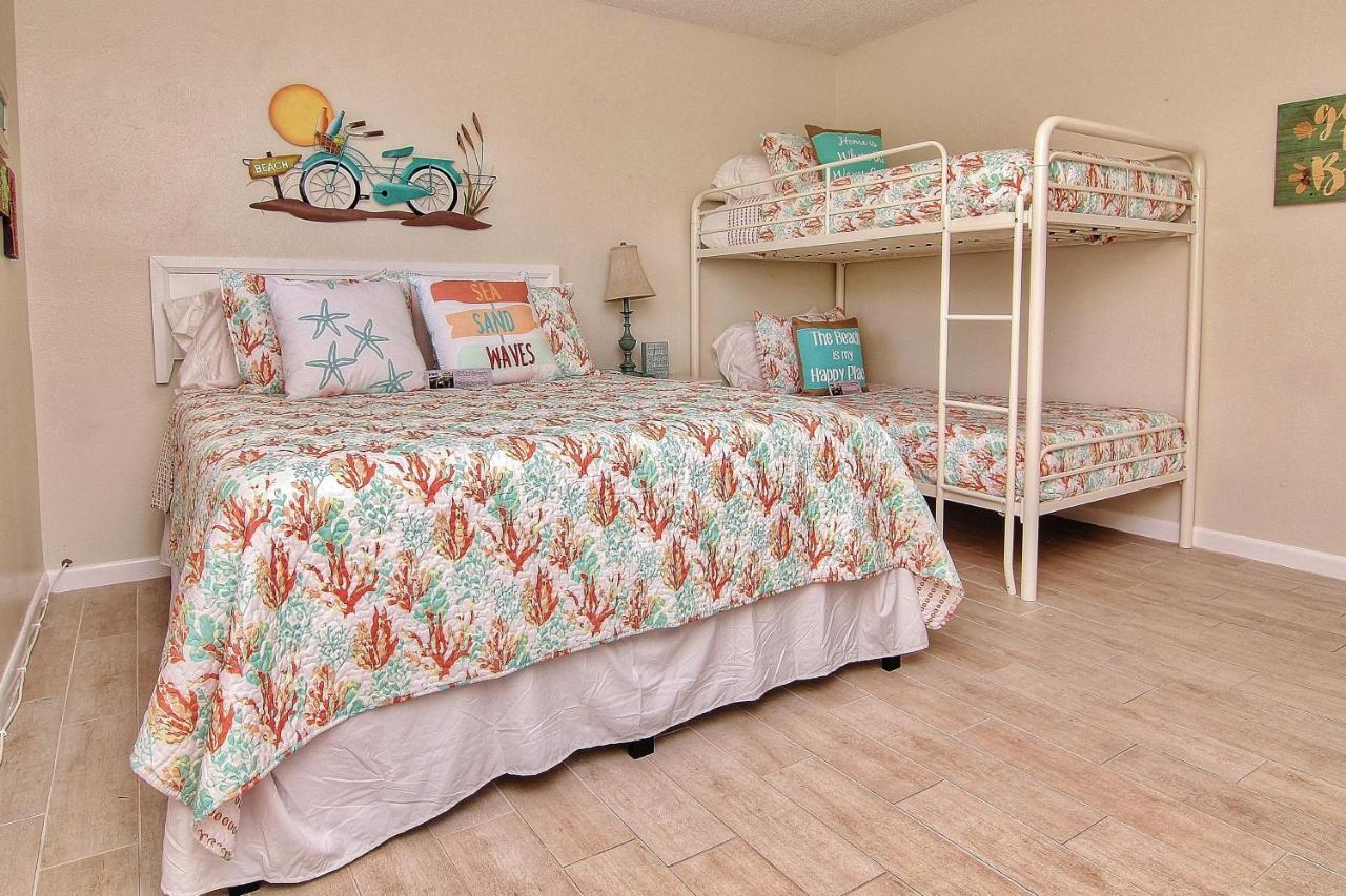 The Pointe 104 Apartment