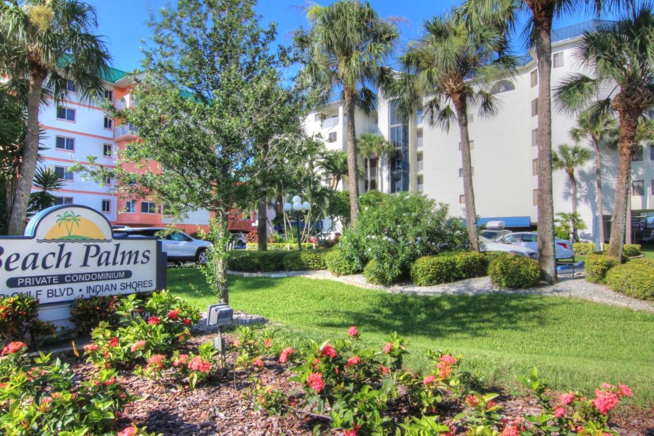 Palms 108