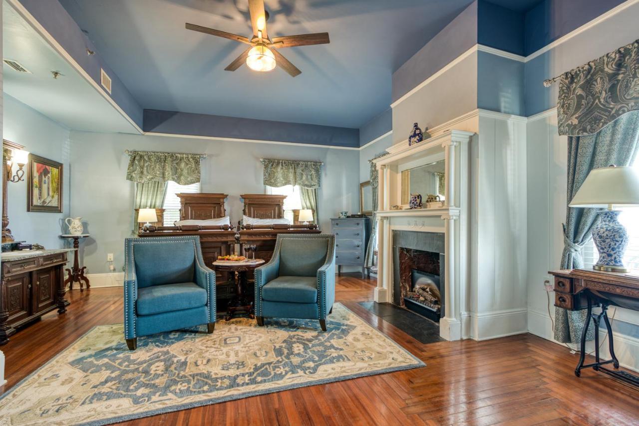 Bayfront Westcott House Bed & Breakfast 3*