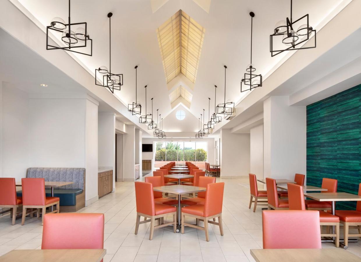 Embassy By Hilton Airport Westshore Tampa