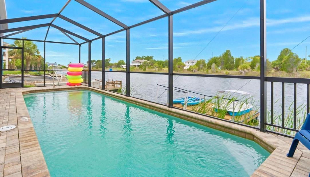 Saltwaterpool- Gameroom -tropical Sunsets - Kayaks - Fishing Holiday home Hernando Beach
