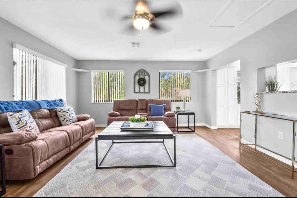 Holiday home Saltwaterpool- Gameroom -tropical Sunsets - Kayaks - Fishing Hernando Beach
