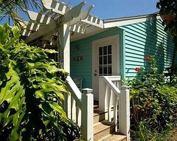Tradewinds By Resortquest Hotel 3*