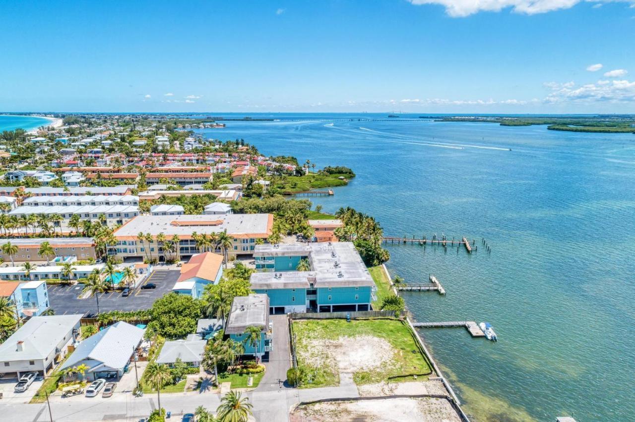 Anna Maria Island Bay Watch * Bradenton Beach