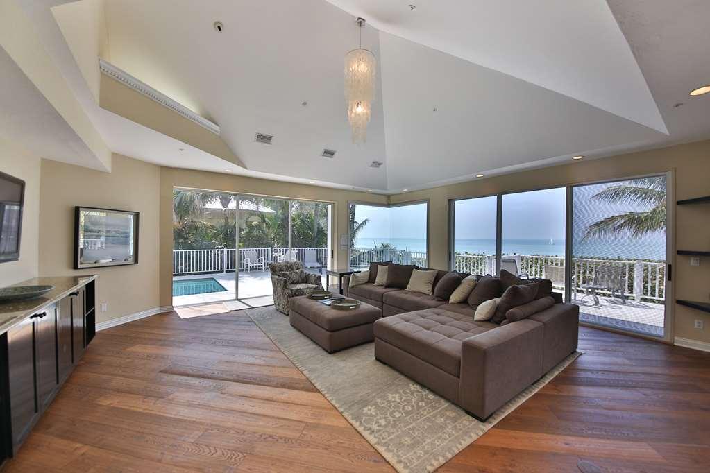South Seas 4*
