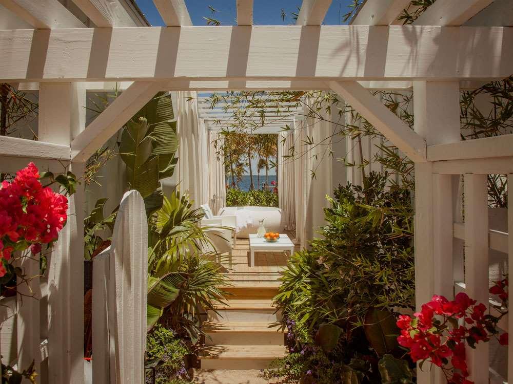 (adults Only) 4*