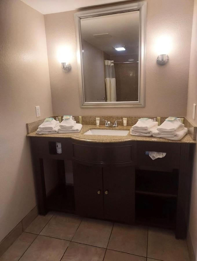Hotel On The Florida