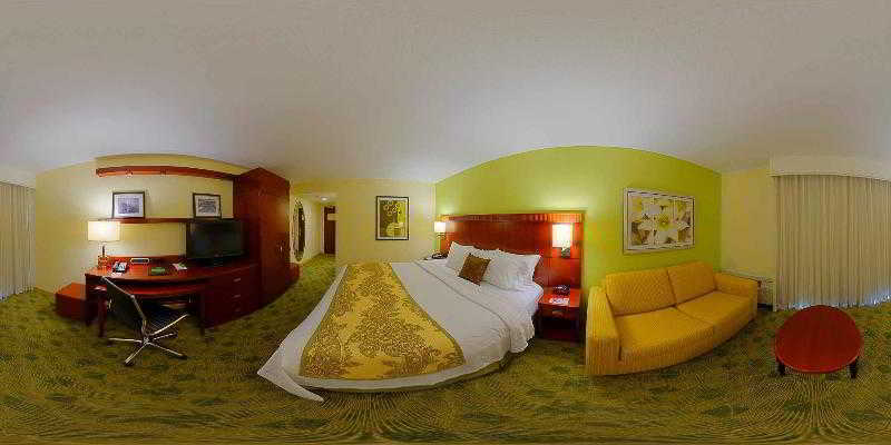 Courtyard By Marriott Boynton Hotel