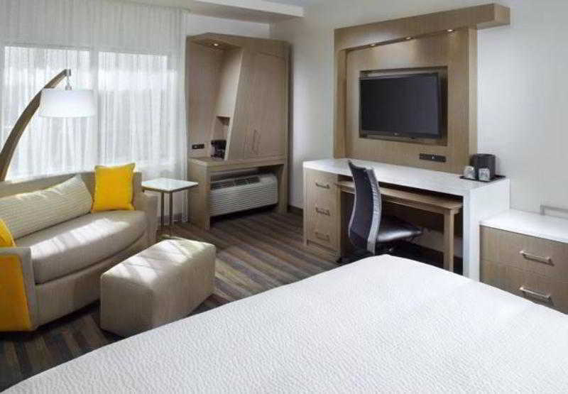 Courtyard By Marriott Orlando South/grande Lakes Area