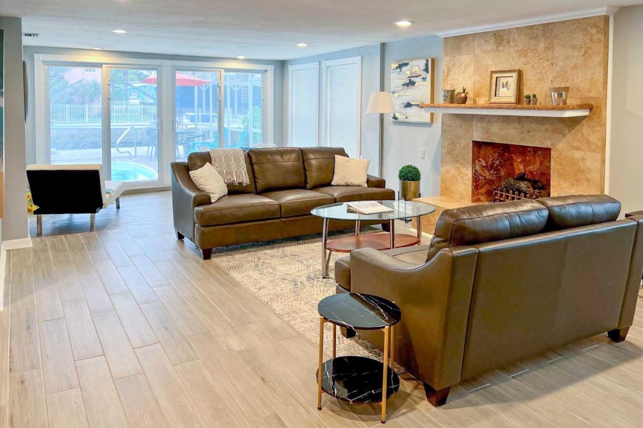 Holiday home Renovated Oasis With Lanai And Grill! Port Richey