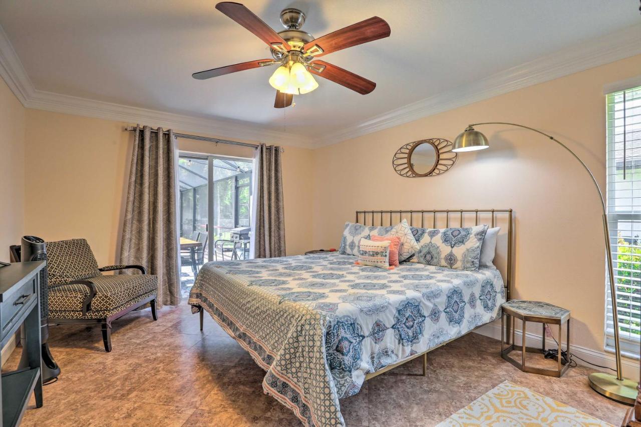 Private Pool And Covered Patio Haven! Holiday home Cape Coral