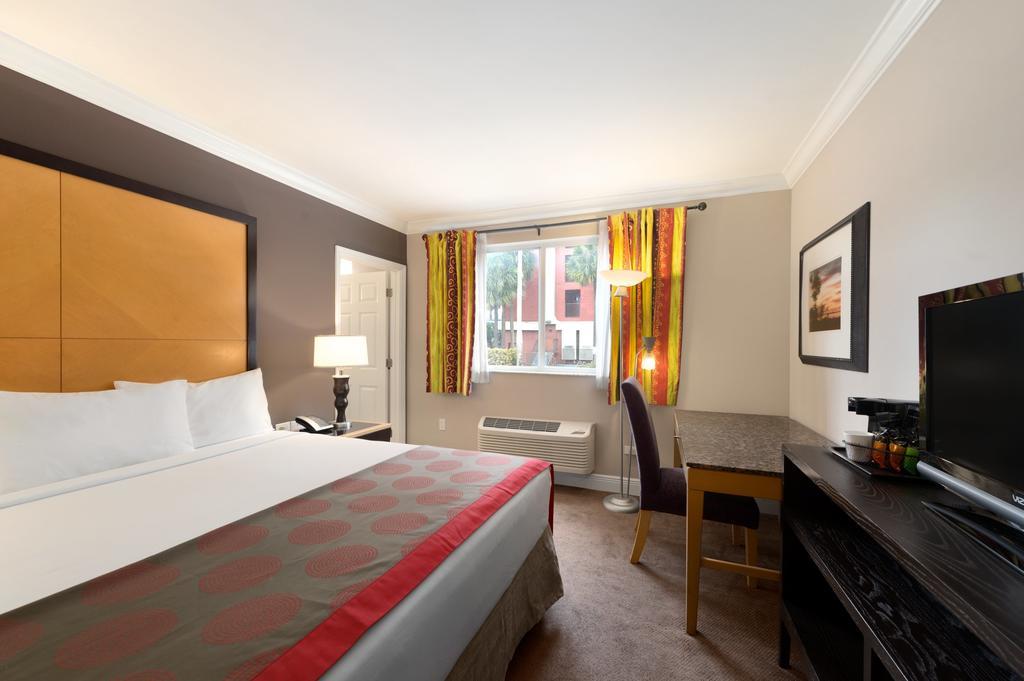 Ramada By Wyndham Miami Springs/miami International Airport Hotel 3*