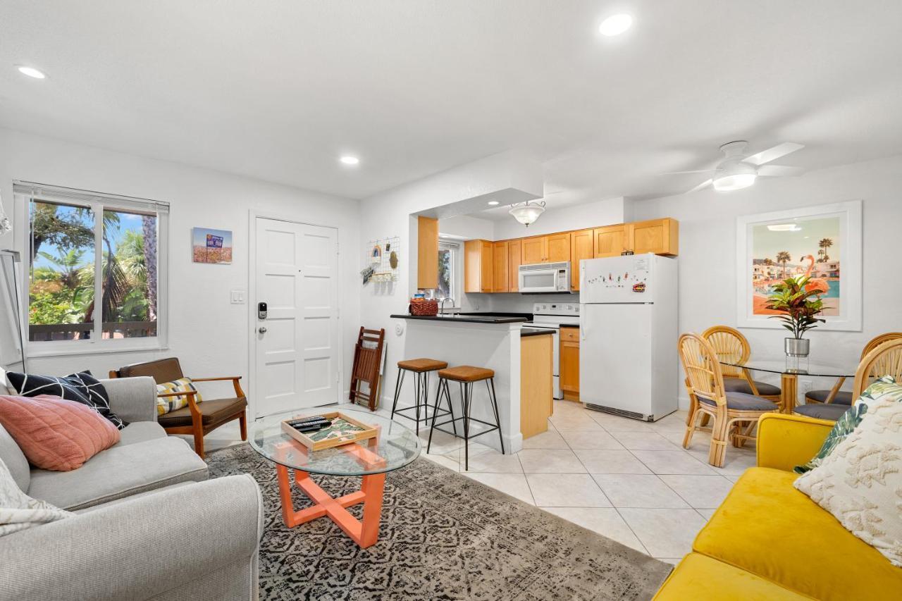 Apartment Waves 17 *