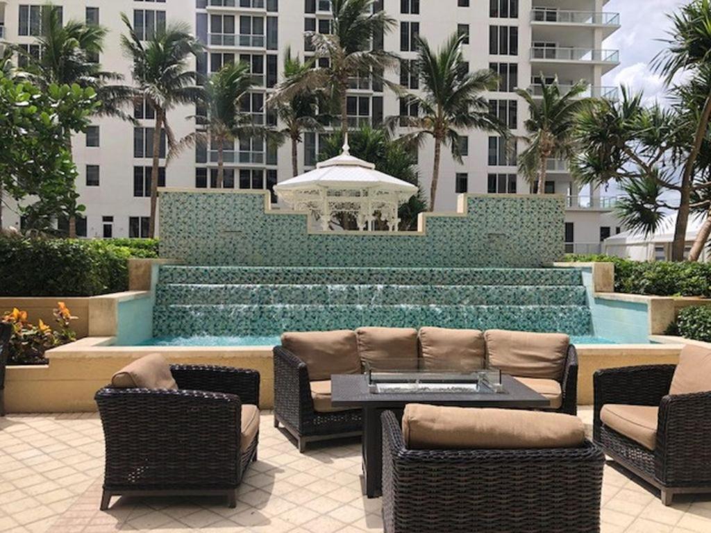 Aparthotel Singer Island And Spa, Located At The Palm *