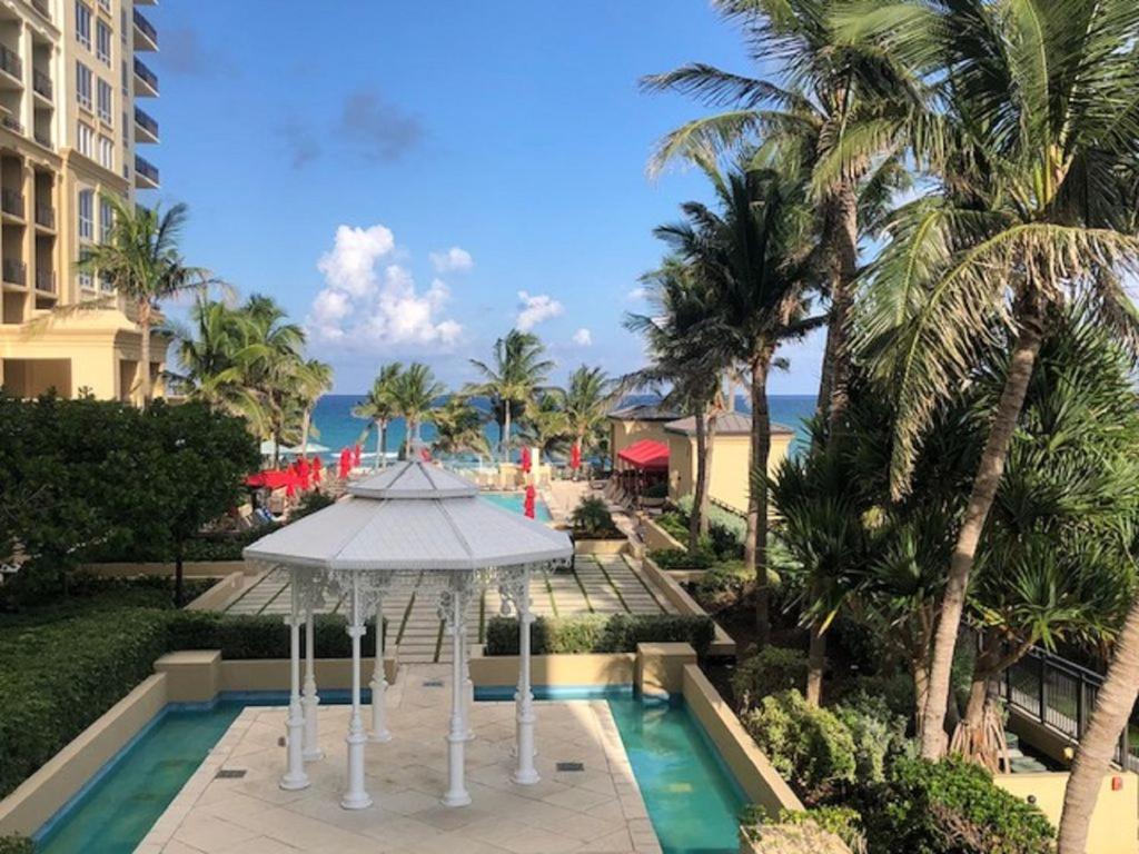 Aparthotel Singer Island And Spa, Located At The Palm