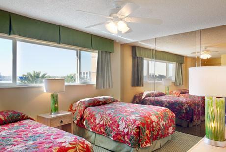 Outrigger Club 3*